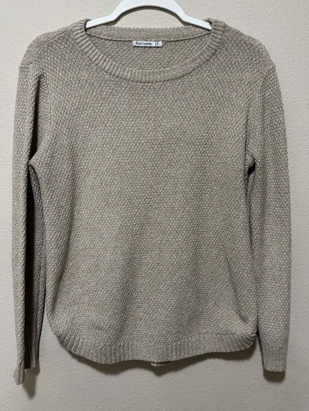 Cozy Fall Sweater. Pink Clover Beige Textured Knit Long Sleeve Crewneck Pullover